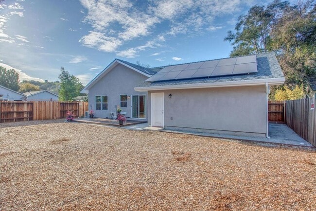 70 wright avenue, Unit Unit #1 in Morgan Hill, CA - Building Photo - Building Photo