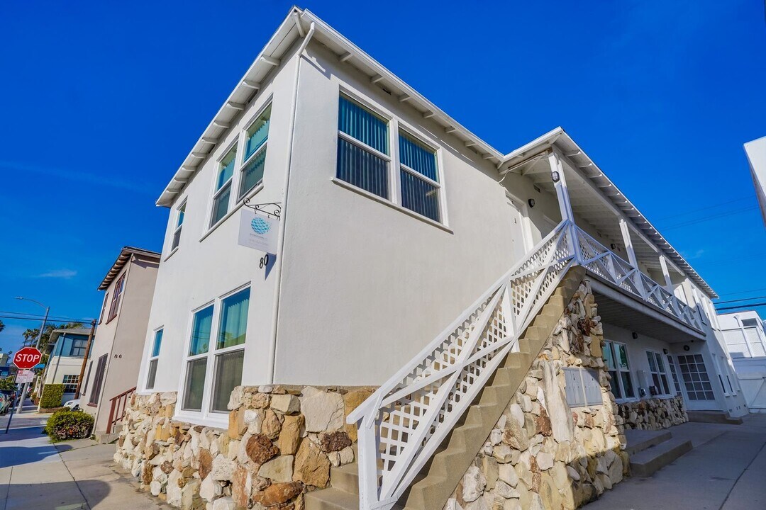 80 Bennett Ave in Long Beach, CA - Building Photo