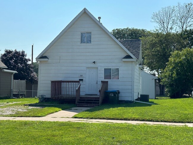 property at 508 S 20th St