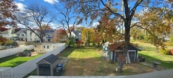 31 Stewart Pl in Fanwood, NJ - Building Photo