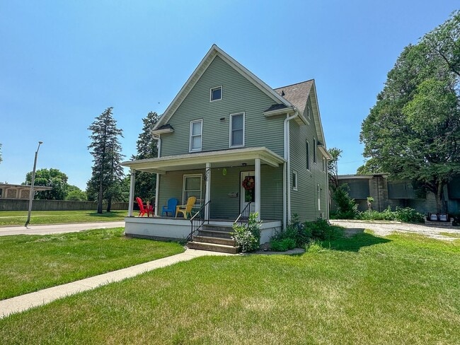 property at 535 Welch Ave