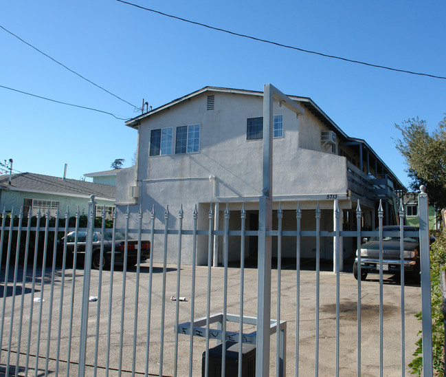 5713 Case Ave in North Hollywood, CA - Building Photo - Building Photo