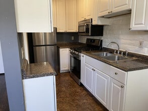 5931 Howell Dr in La Mesa, CA - Building Photo - Building Photo