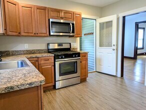 167 Division Ave in Shelton, CT - Building Photo - Building Photo