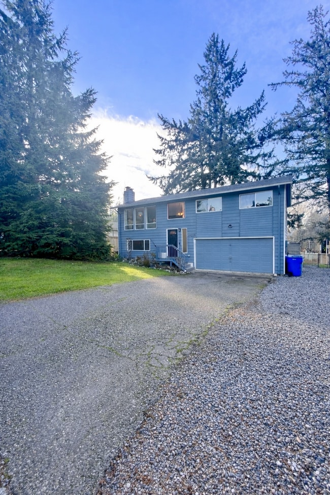 20223 125th Pl SE in Kent, WA - Foto de edificio - Building Photo