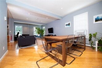 37 S Washington Ave in Hartsdale, NY - Building Photo - Building Photo