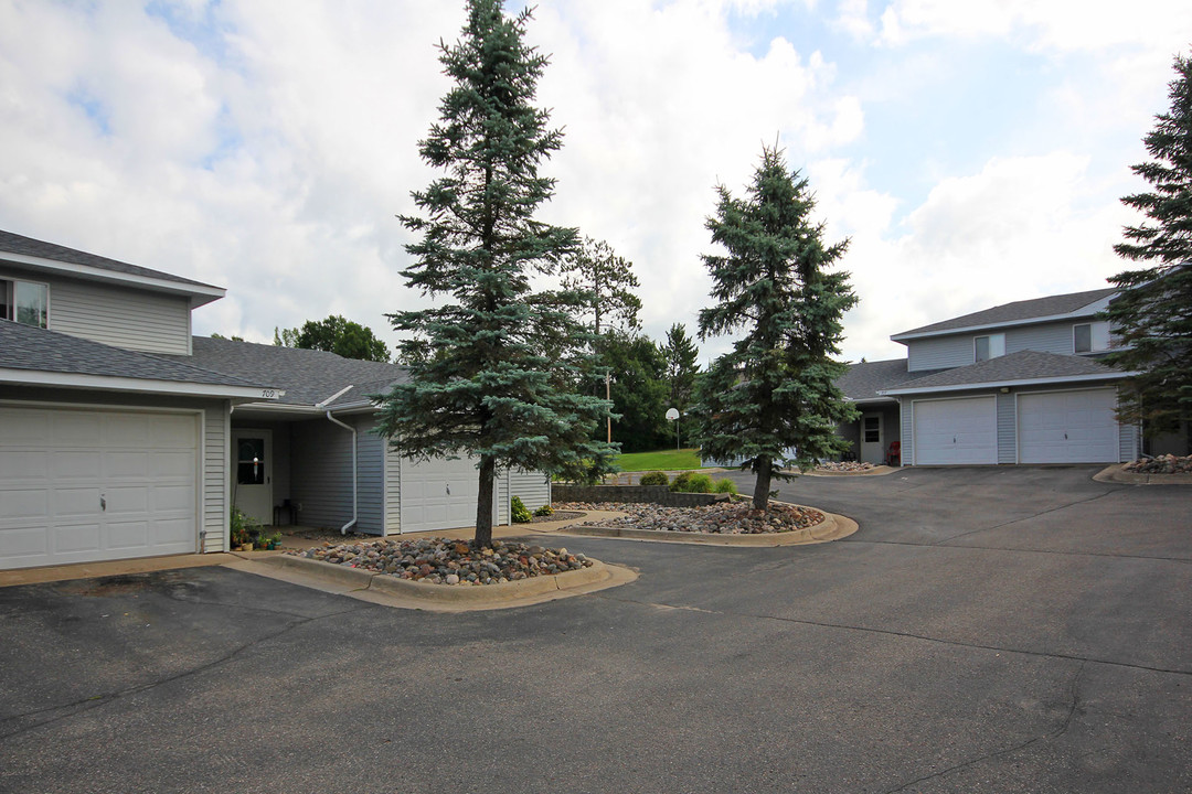 Valley View Townhomes in Brainerd, MN - Building Photo