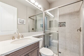 4641 Azalea Dr in Naples, FL - Foto de edificio - Building Photo