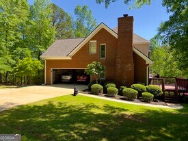219 Deerhill Dr in Bogart, GA - Building Photo
