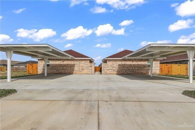 1008 W Mahala Ave in Mission, TX - Building Photo - Building Photo