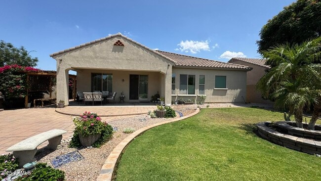 2531 E Iris Dr in Chandler, AZ - Building Photo - Building Photo