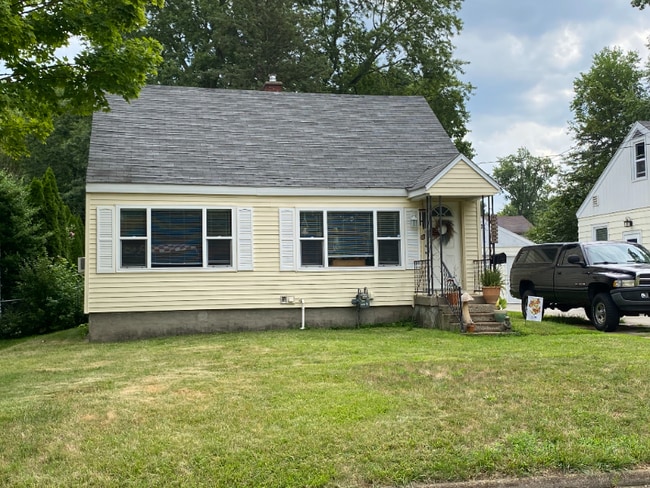 1250 Carlton Ave NE in Grand Rapids, MI - Building Photo - Building Photo