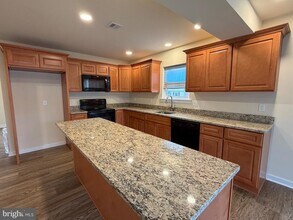 102 Linda Ct N in Richlandtown, PA - Building Photo - Building Photo