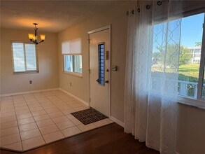 8454 111th St N in Seminole, FL - Building Photo - Building Photo