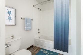 Metropolitan Park in Seattle, WA - Building Photo - Building Photo