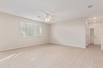 16648 W Jenan Dr in Surprise, AZ - Building Photo - Building Photo