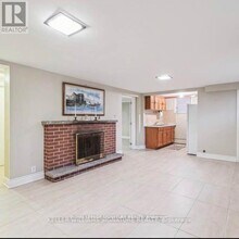 214 Queenslea Ave in Toronto, ON - Building Photo - Building Photo