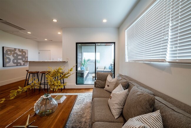 property at 3218 Crawford St