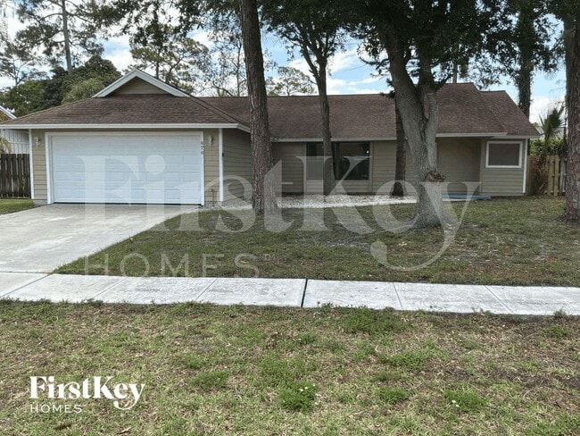 property at 878 Daffodil Dr