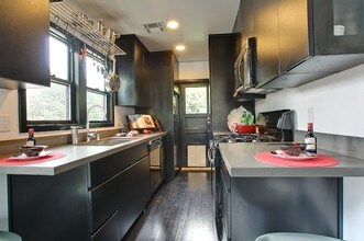 1243 N Genesee Ave, Unit 1243 in West Hollywood, CA - Foto de edificio - Building Photo