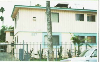 957-961 S Westmoreland Ave in Los Angeles, CA - Building Photo - Building Photo