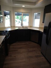 255 S La Linda Dr in Orange, CA - Building Photo - Building Photo