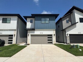 33146 Willow Hts Ln in Magnolia, TX - Building Photo