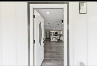 4878 Youngs Mill Rd in Hogansville, GA - Foto de edificio - Building Photo