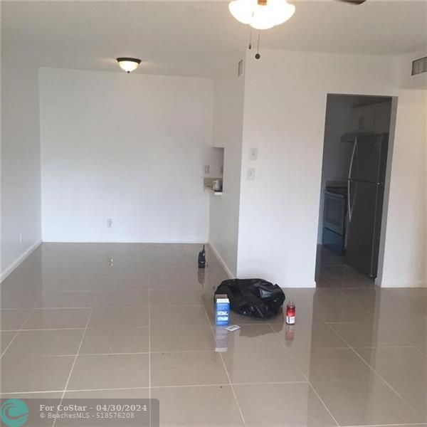 1766 Abbey Rd in West Palm Beach, FL - Building Photo - Building Photo