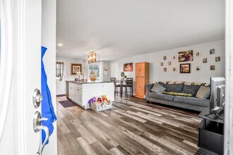 2421 Nugget Dr in Grove City, OH - Building Photo - Building Photo
