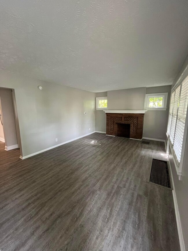 11 E Kelso Rd in Columbus, OH - Building Photo - Building Photo