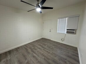 1022 N Palo Verde Blvd, Unit 1022 N Palo Verde Blvd Apt C in Tucson, AZ - Building Photo - Building Photo