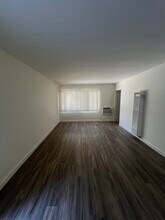 267 S Madison Ave in Pasadena, CA - Foto de edificio - Building Photo