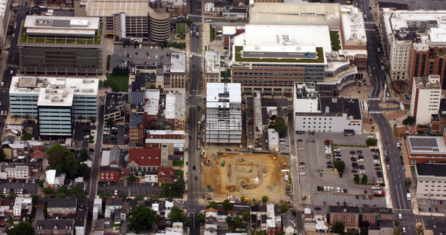 Center Square Lofts East in Allentown, PA - Foto de edificio - Building Photo