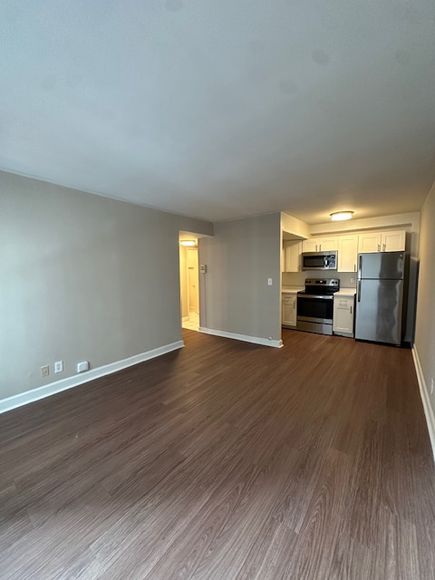 property at 1646 N Prospect Ave
