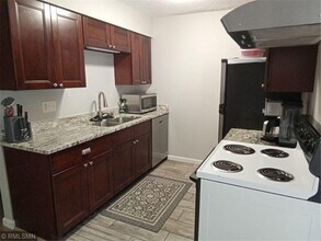 1202 Poppyseed Dr in New Brighton, MN - Building Photo - Building Photo
