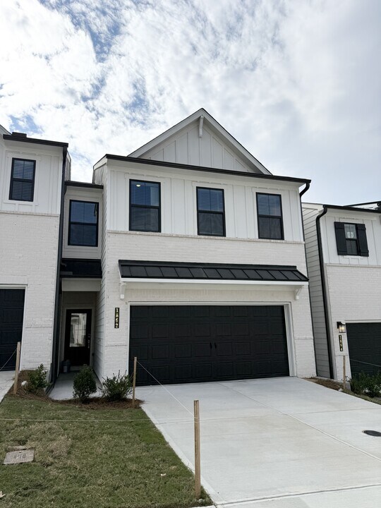 1862 Copelyn Reese Ct in Lawrenceville, GA - Building Photo
