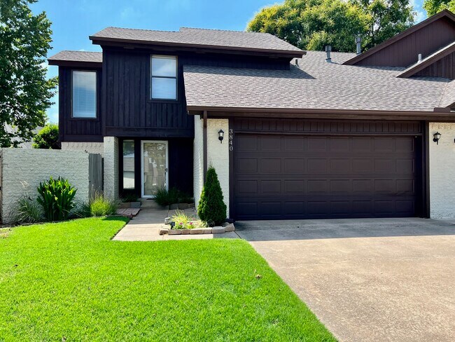 3840 Ives Way photo'