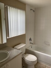 4159 N Haverhill Rd in West Palm Beach, FL - Building Photo - Building Photo