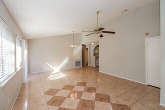 17728 Northhagen Dr in Houston, TX - Building Photo - Building Photo