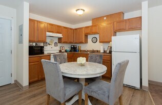 The Overlook in Troy, NY - Building Photo