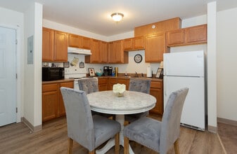 The Overlook in Troy, NY - Foto de edificio - Interior Photo