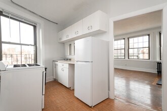 85 Myrtle St, Unit 9 in Boston, MA - Building Photo - Building Photo