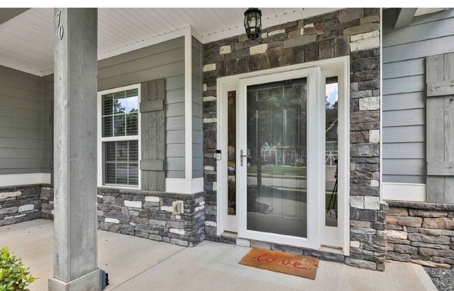 70 Pacific Ave in Sharpsburg, GA - Building Photo - Building Photo