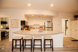 1387 Washington St, Unit #203 in Boston, MA - Foto de edificio - Building Photo