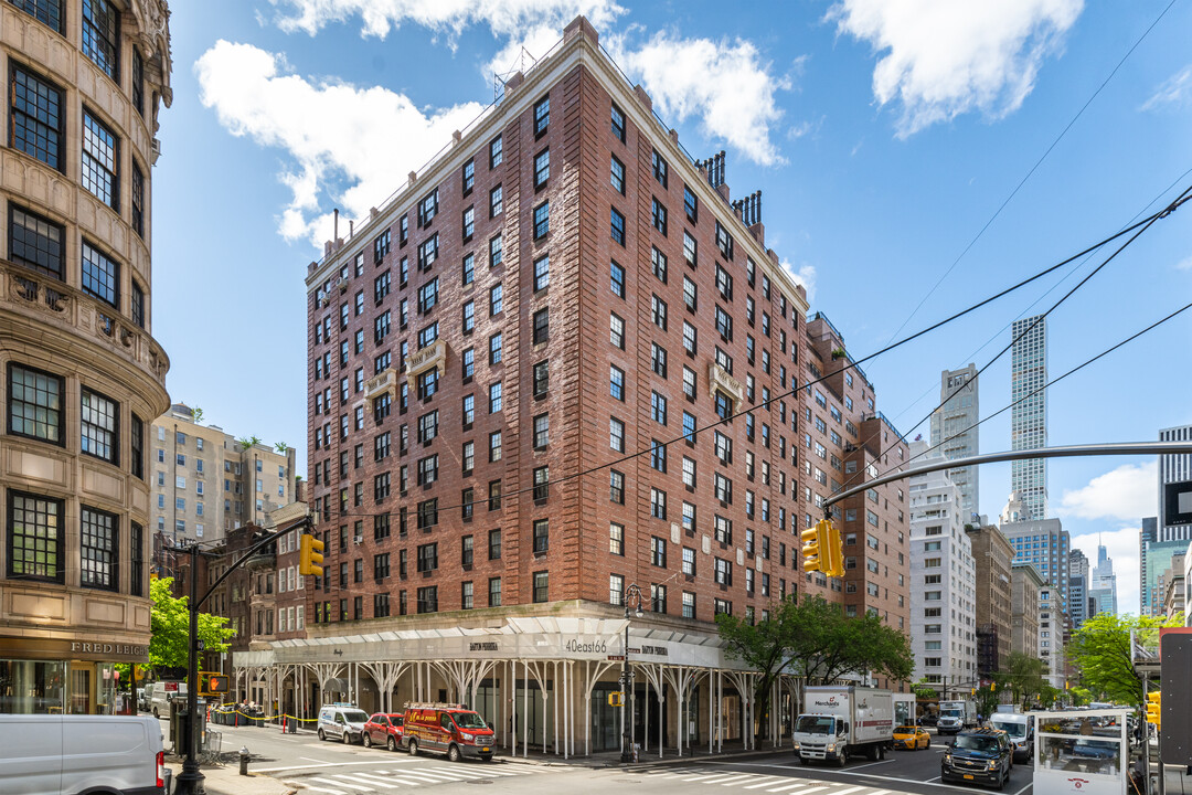 40 E 66th St in New York, NY - Building Photo