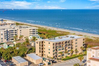 430 Johnson Ave, Unit 304 in Cape Canaveral, FL - Building Photo - Building Photo