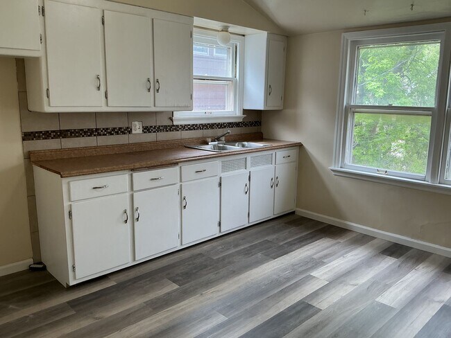 property at 3139 N 44th St