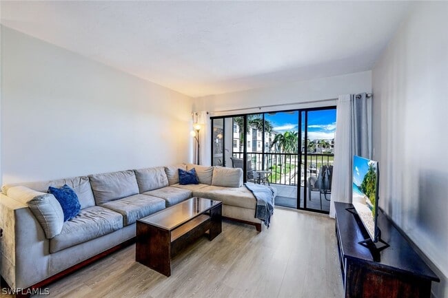 property at 803 River Point Dr