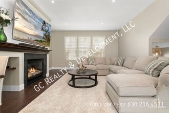 927 Indigo Ct in Hanover Park, IL - Building Photo - Building Photo